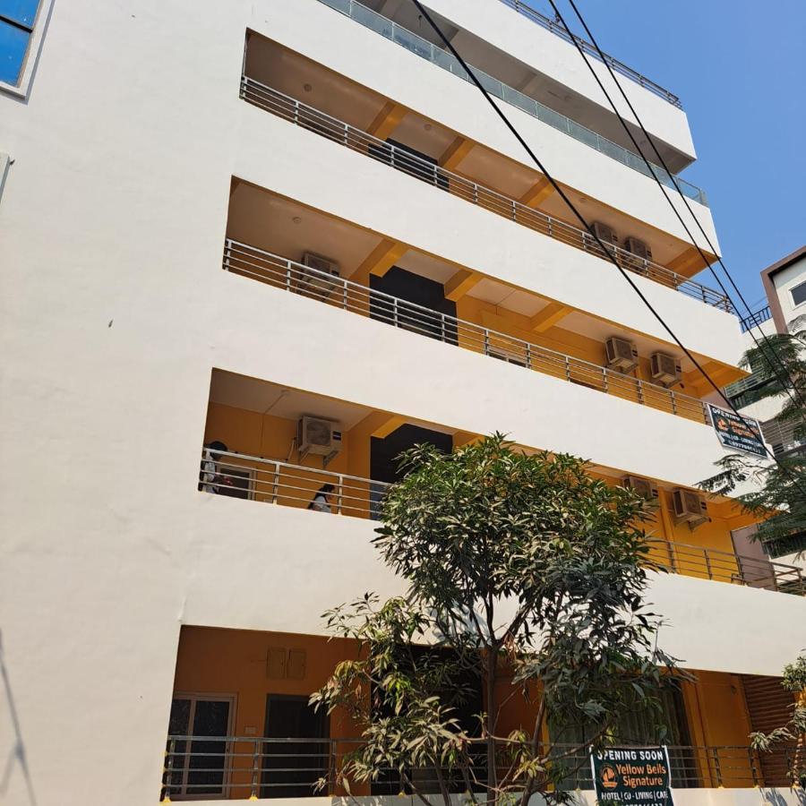 Yellow Bells Signature Hitec City 하이데라바드 외부 사진