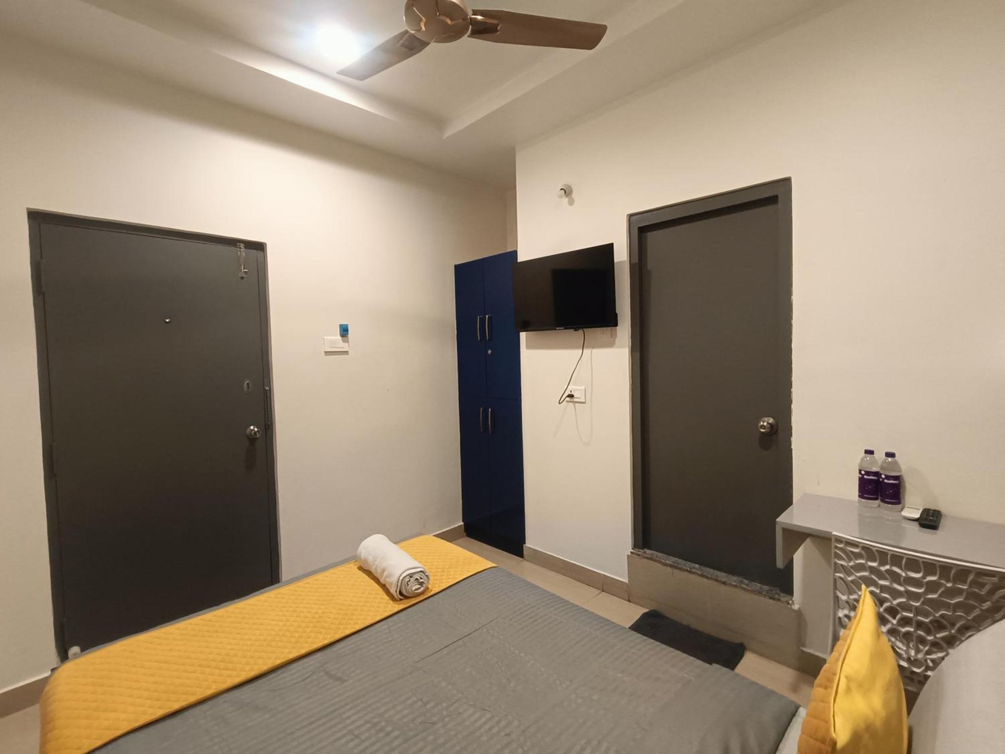Yellow Bells Signature Hitec City 하이데라바드 외부 사진